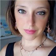 Dottoresse in lingue impartisce lezioni d'inglese e altro